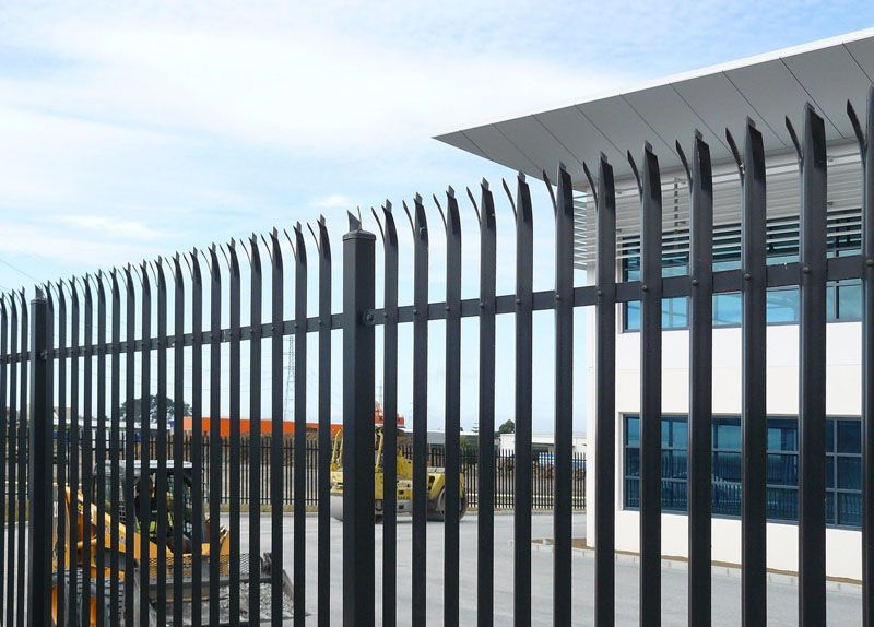Iron Mesh Fencing: Durable Solutions for Industrial Boundaries